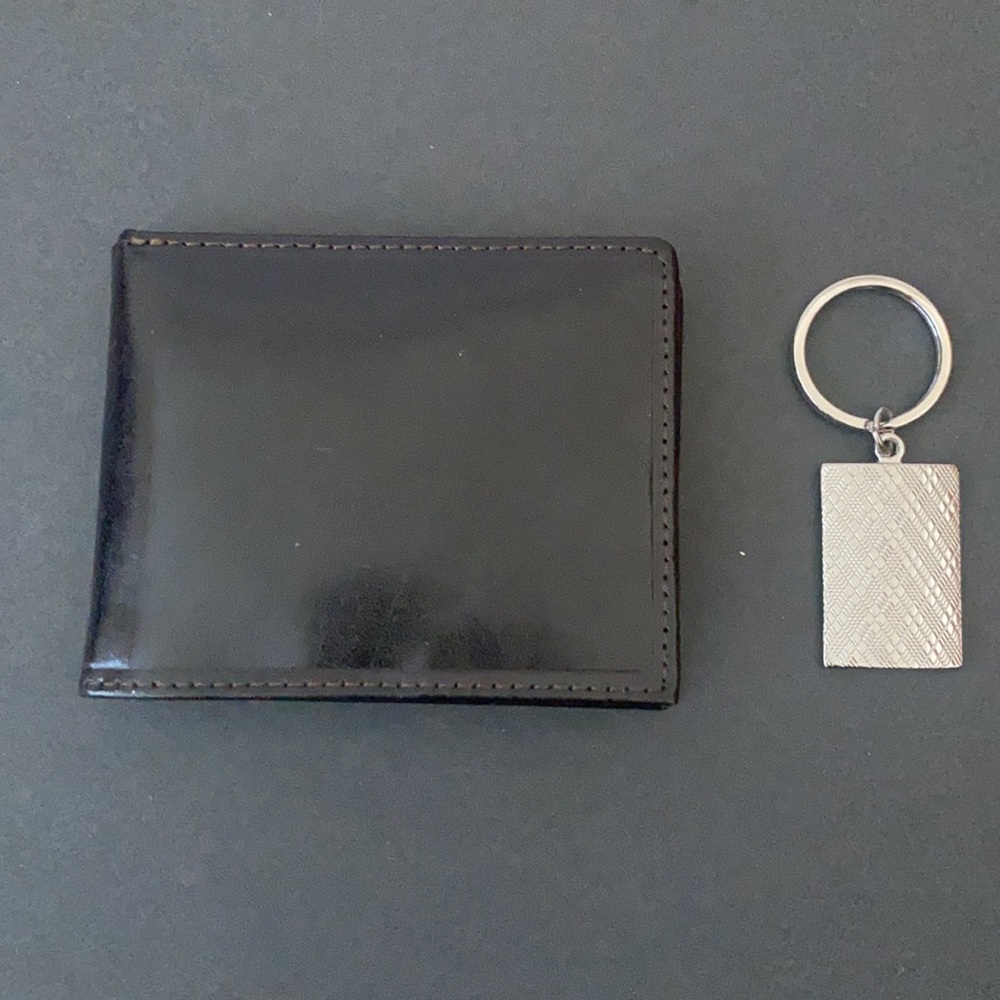 NWOT Wallet & Key Chain